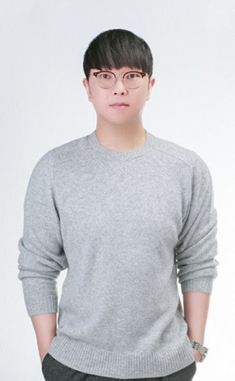 장윤중 카카오엔터 대표 내정자 '2024 빌보드 파워 100' 선정