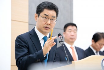 국세청, 홈택스 서비스 개선과 활용 확대로 납세 환경 개선 노력 함께해요