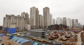 준공 지연 우려에 둔촌주공 조합 11월 입주·이사 일정 차질 없다