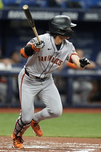 이정후, MLB 입성 13경기 만에 첫 도루…4경기 연속 안타