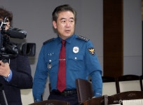 '특별경보'에도 부하 직원 성희롱·음주 폭행…경찰 비위에 청장 