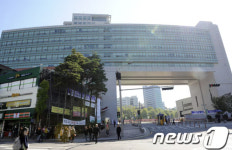 홍익대, 학생 1만2000명 개인정보 유출…직원 실수