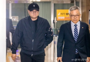 경찰, '음주 뺑소니 혐의' 김호중·소속사 대표 구속영장 신청