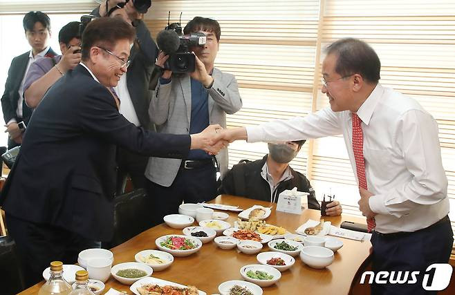 이철우 지사, 대구시와 경북도 협상 속도Up…시군 권한·청사 문제 내년 9월 말까지 해결안 제출