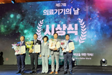 제이피아이헬스케어 김진국 대표, 제17회 의료기기의 날 대통령 표창 수상