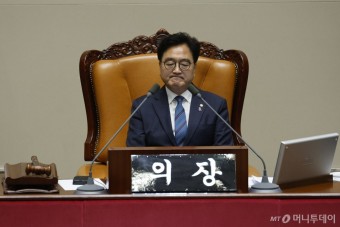 '거야 독주' 힘으로 법사위 확보…법사위원장 정청래·과방위원장 최민희