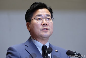민주당, 방통위원장 탄핵·초등생 예체능 학원비 세액공제 '당론' 채택