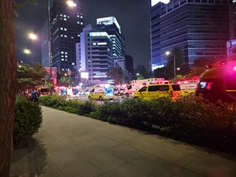 시청역 교차로서 차량이 보행자 덮쳐 7명 사망…70대 운전자 