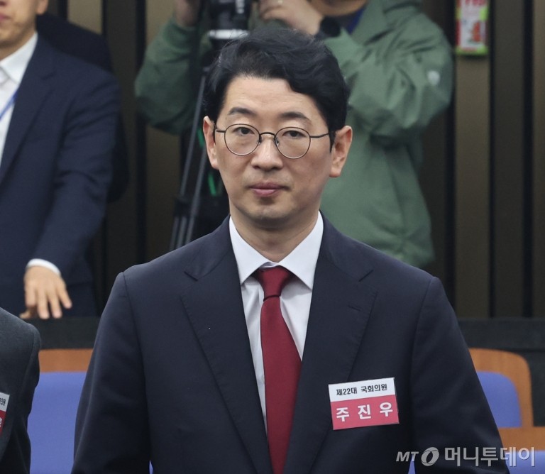 채상병 순직 사건 국정조사 논란, 주진우 의원의 입장과 민주당의 촉구 대립