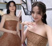 블랙핑크 지수, 억대 호화 주얼리 쓱…각선미 뽐낸 초미니 패션