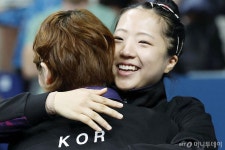 삐약이 신유빈, 치킨 광고도 접수…최애 뿌링클 얼굴 됐다