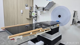 40분 단 한번 치료로 암세포 죽인다…송도에 문 연 이곳 가보니[르포]