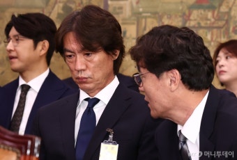 홍명보 '단골빵집'까지 불똥…