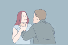 TV채널 돌리자 목 졸라…폭력 남편, 자녀 앞에서도 손찌검