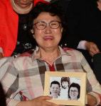 아임 쏘리 49살이 된 5살 딸…발톱 빠져라 뛰었던 엄마, 그제야 웃었다[뉴스속오늘]
