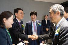 김동연 약속 지킨 일본 기업 알박, 평택에 반도체 R&D센터 준공