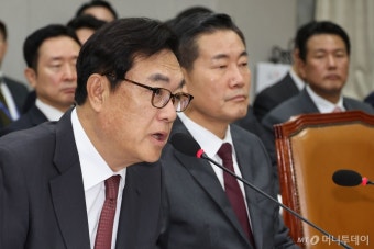 정진석 