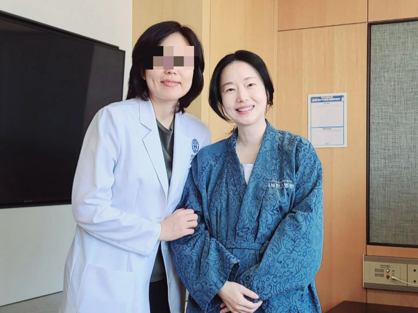 가수 이정현, 제왕절개 수술 통해 둘째 딸 출산...따뜻한 가족의 순간!