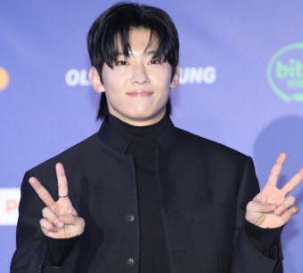 덱스, 유튜브 활동 잠정중단…
