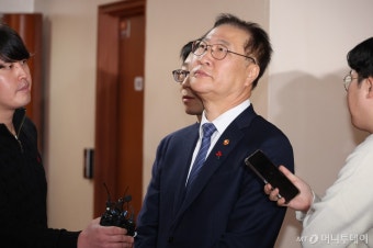 국무회의서 비상계엄 반대했나…말아낀 박성재 