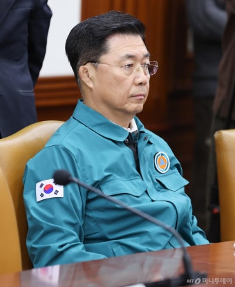 '尹 정치인체포 폭로' 홍장원 국정원 1차장, 공수처 이어 검찰 조사