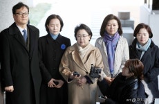 [사진]입장 밝히는 김선민 의원
