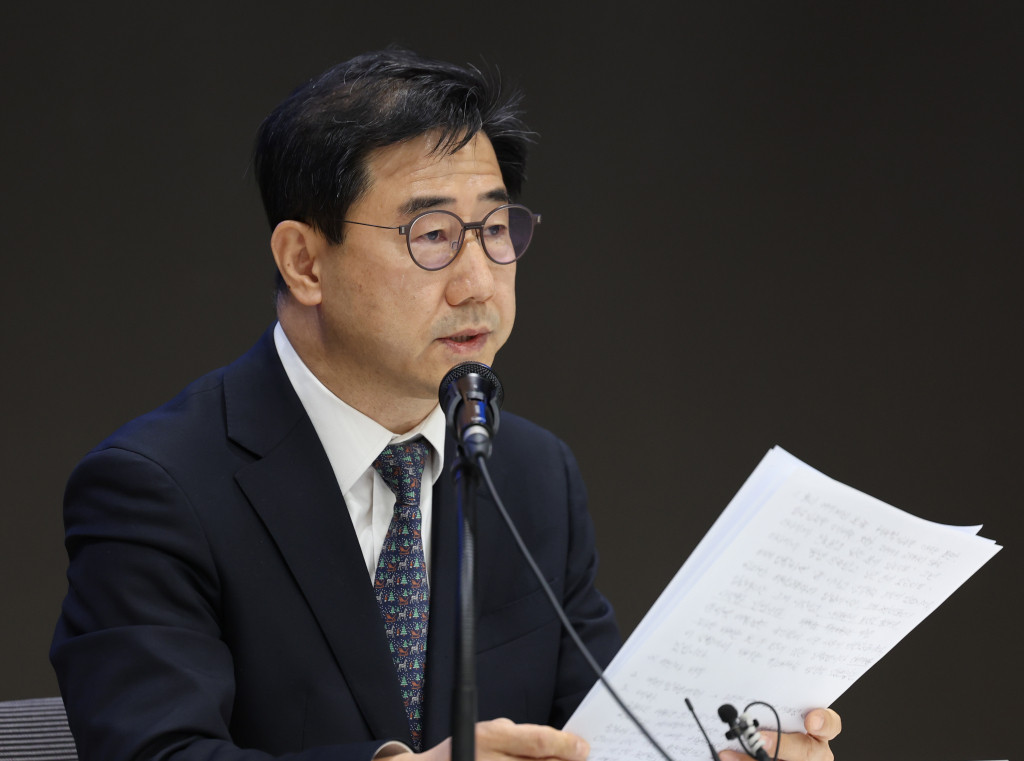 국회 보건복지위, 대한전공의협의회, 중증·핵심 의료 재건 간담회 진행: 의료 협력 강화를 통한 의정갈등 해소와 의료 현장 안정을 모색 중