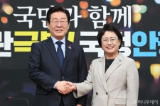 이재명, 혁신당 김선민 만나 