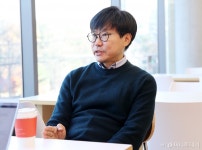 디엔에이벤처스제이호 | "반골기질 K-창업 DNA, 글로벌서 통해...벤처스튜디오로 지원"