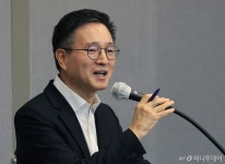 윤건수 회장 위기에 빛나는 모험자본…혁신 찾아 미래 선도