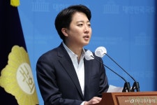 이준석 대선 캠프, 尹 첫 대변인 이동훈 전 논설위원 합류