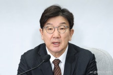 권성동 반도체법 주52시간 예외 빼자는 野…이재명 친기업은 거짓말