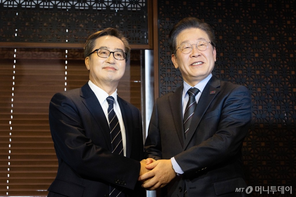 경기도지사 김동연, 이재명과 회동에서 개헌 입장 밝혀 새로운 대한민국을 만든다 강조