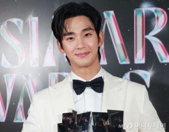 '사생활 논란' 김수현, 정면돌파…불참한다던 '굿데이' 녹화 참석