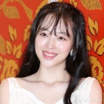 설리, 베드신 강요로 정신과 치료…유족, 김수현 형제 입장 촉구