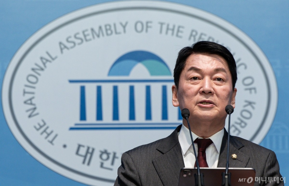 안철수, 이재명 대통령 결정 강력 비판: 송미령 장관, 계엄 상황 방관으로 부끄럽지 않냐