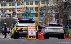 브레이크로 착각 급가속 사고 막는다…페달오조작 방지장치 의무화 추진