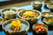 화려하고 진한 맛, 그래 ‘진주냉면’이지!
