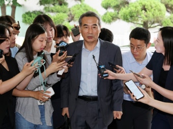 민중기 특검팀, '김건희 조사' 질문에 