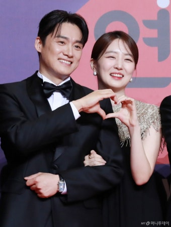 한남동 건물 매각으로 70억대 시세 차익을 올린 김소영과 오상진 부부, 각각 36억 5000만 원 획득