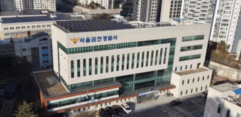 폭염에 작업자 2명 맨홀 질식사고…1명 사망