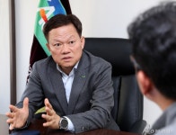 편의점 성장은 K컬처 업은 해외로, 생활 인프라·안전망 역할도 확대