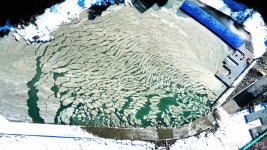 산책 중 포탄 발견 신고에 군경 출동…확인 결과 조명탄