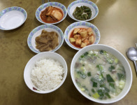 첫손님 여자 NO, 머리 묶고 들어와!…제주 유명 맛집 성차별 논란