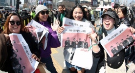 BTS 공연 날 미친듯이 잘 팔려…편의점 매출 1380% 폭증한 이것