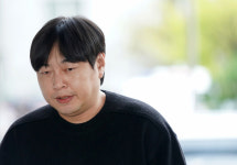 이진호, 뇌출혈로 쓰러져 중환자실 입원…불법도박·음주운전 자숙중