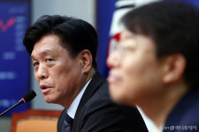 민주당 