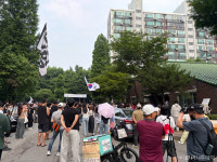 용지 부족 잠실7동 투표소 밤샘 대치 이어져…투표함 2000표 묶여
