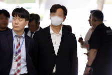 '국민의힘 집단 가입 의혹' 신천지 전 간부들 구속…