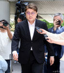 '음주 뺑소니' 김호중, 가석방 심사 통과…일주일 뒤 풀려난다